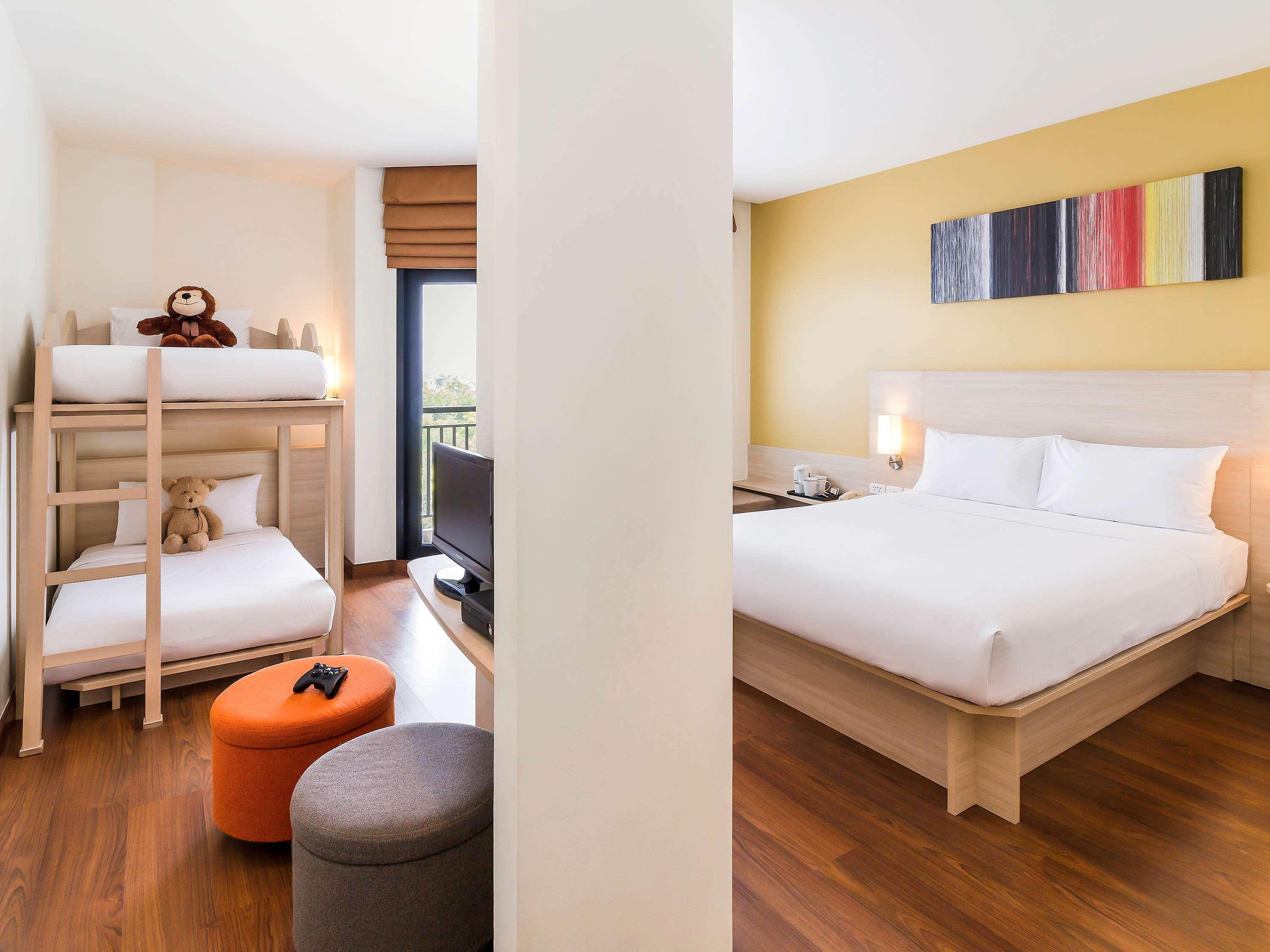 Hotel Ibis HHQ Esterno foto