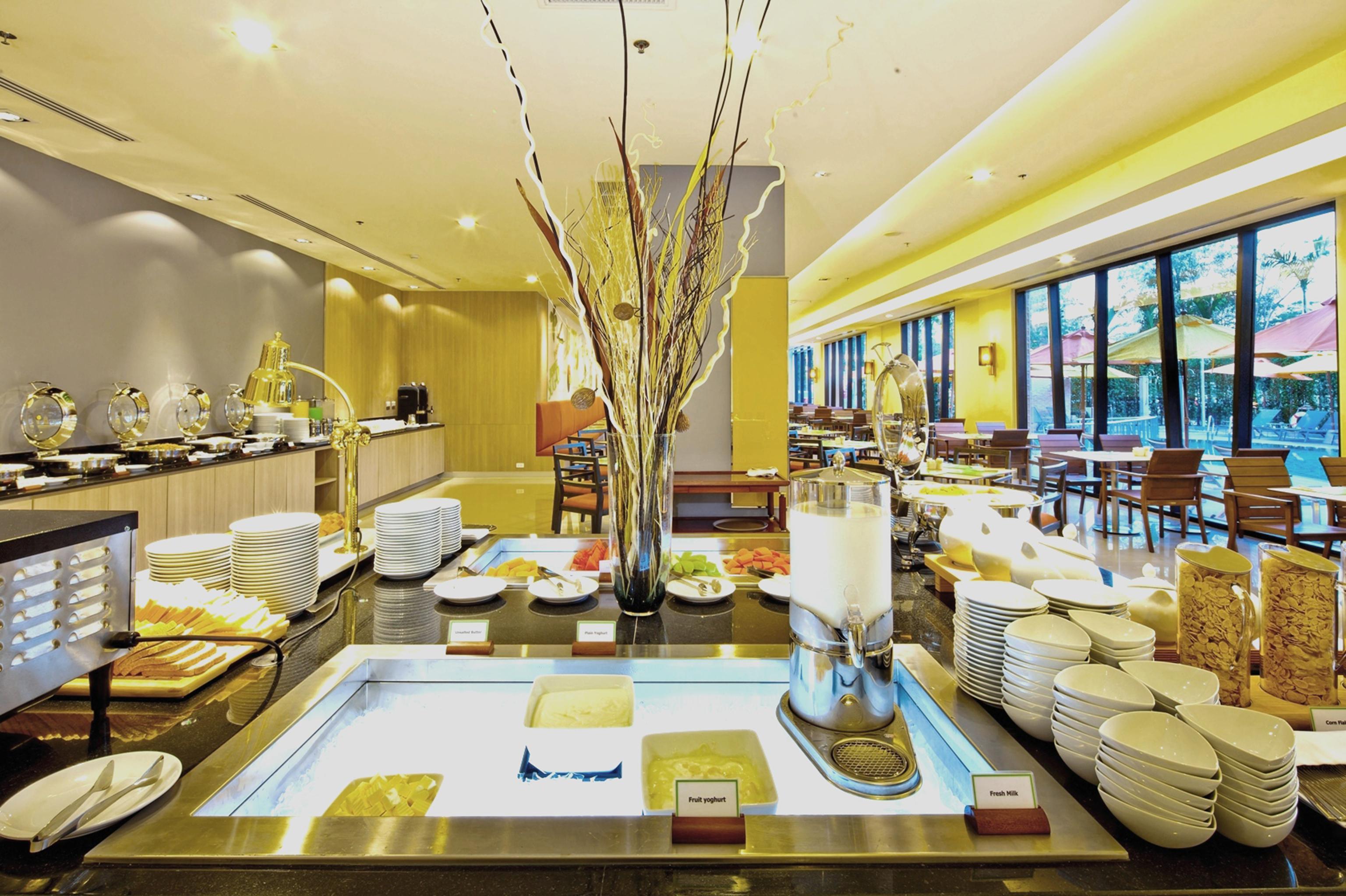 Hotel Ibis HHQ Ristorante foto