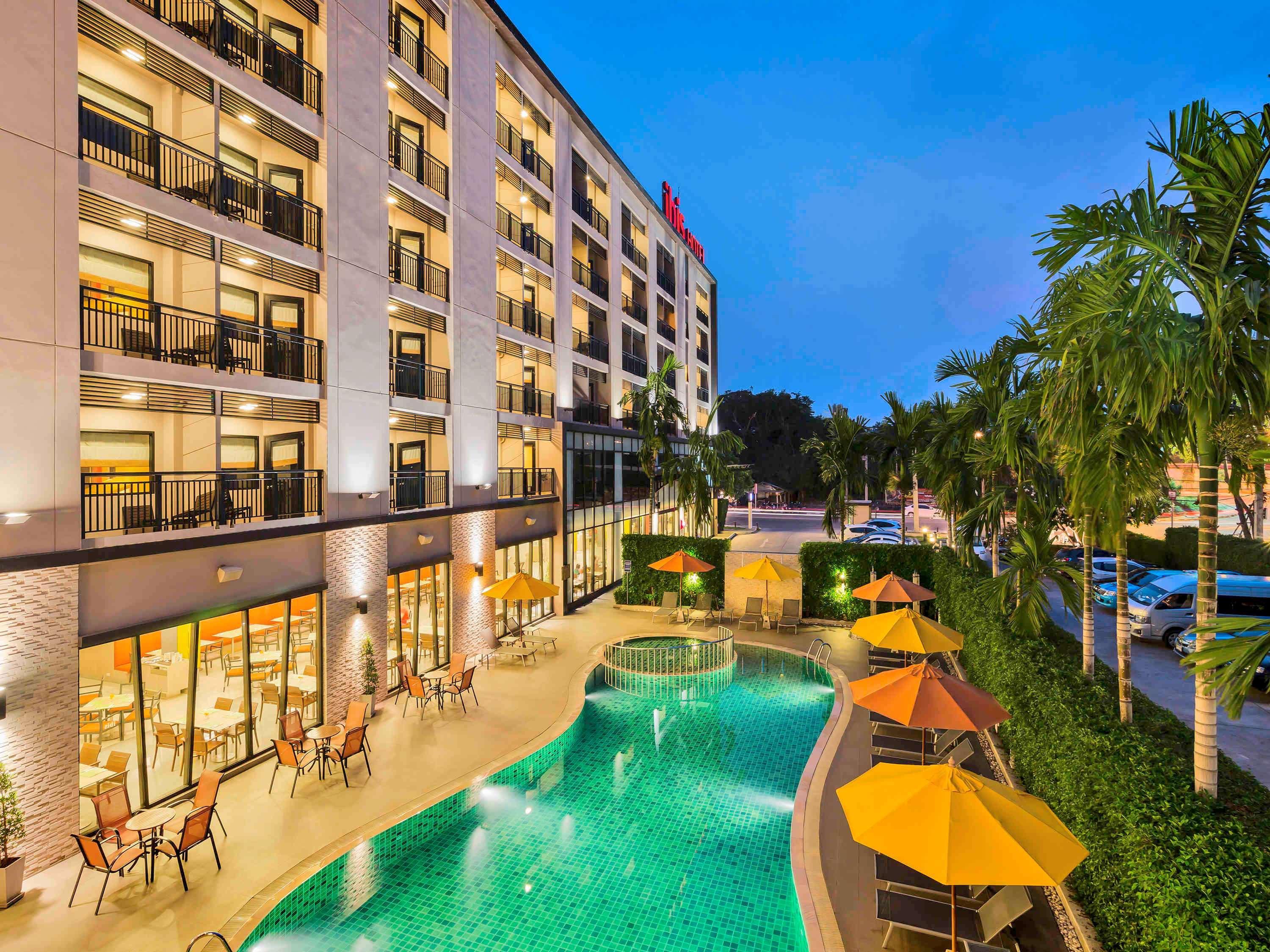 Hotel Ibis HHQ Esterno foto
