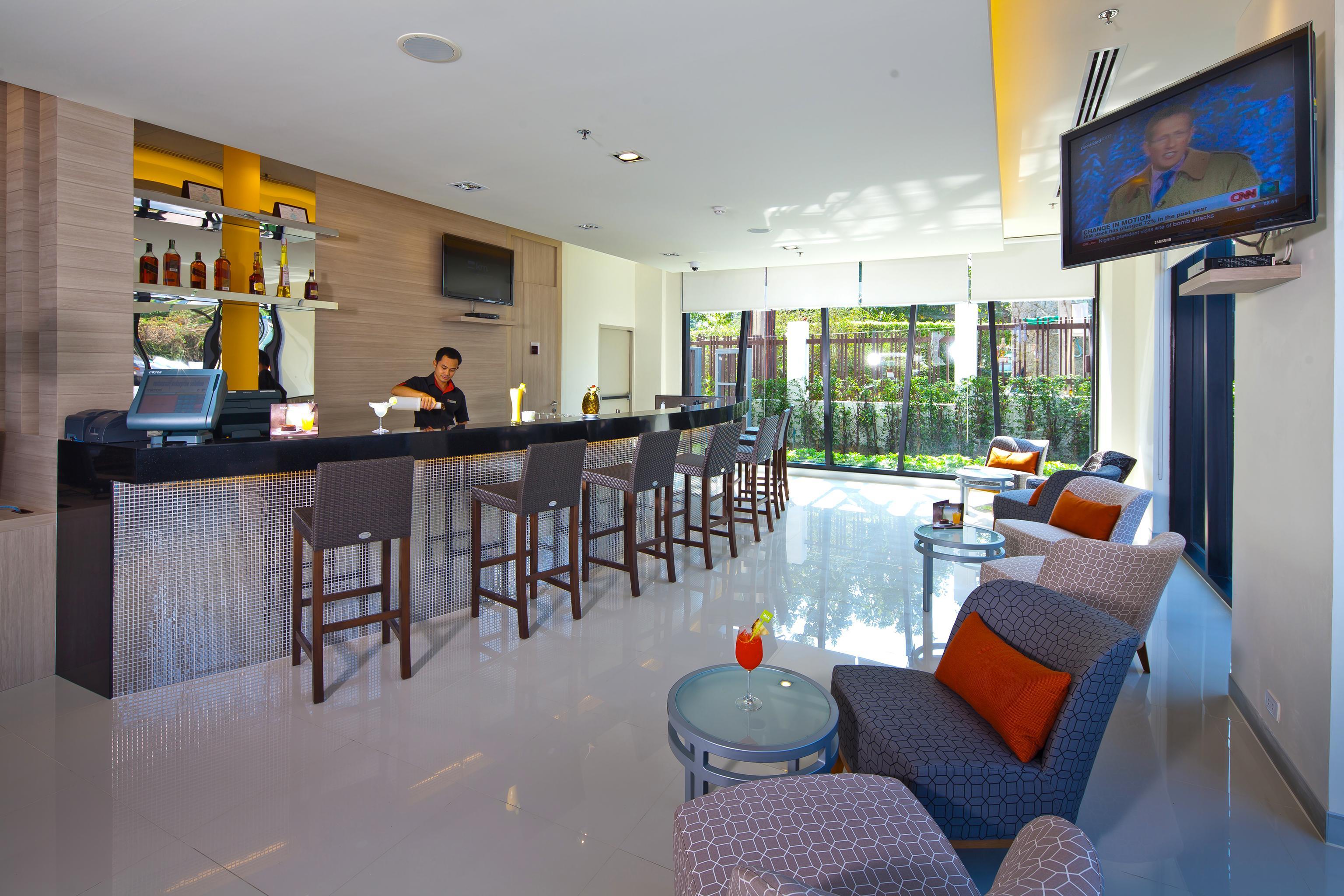 Hotel Ibis HHQ Esterno foto
