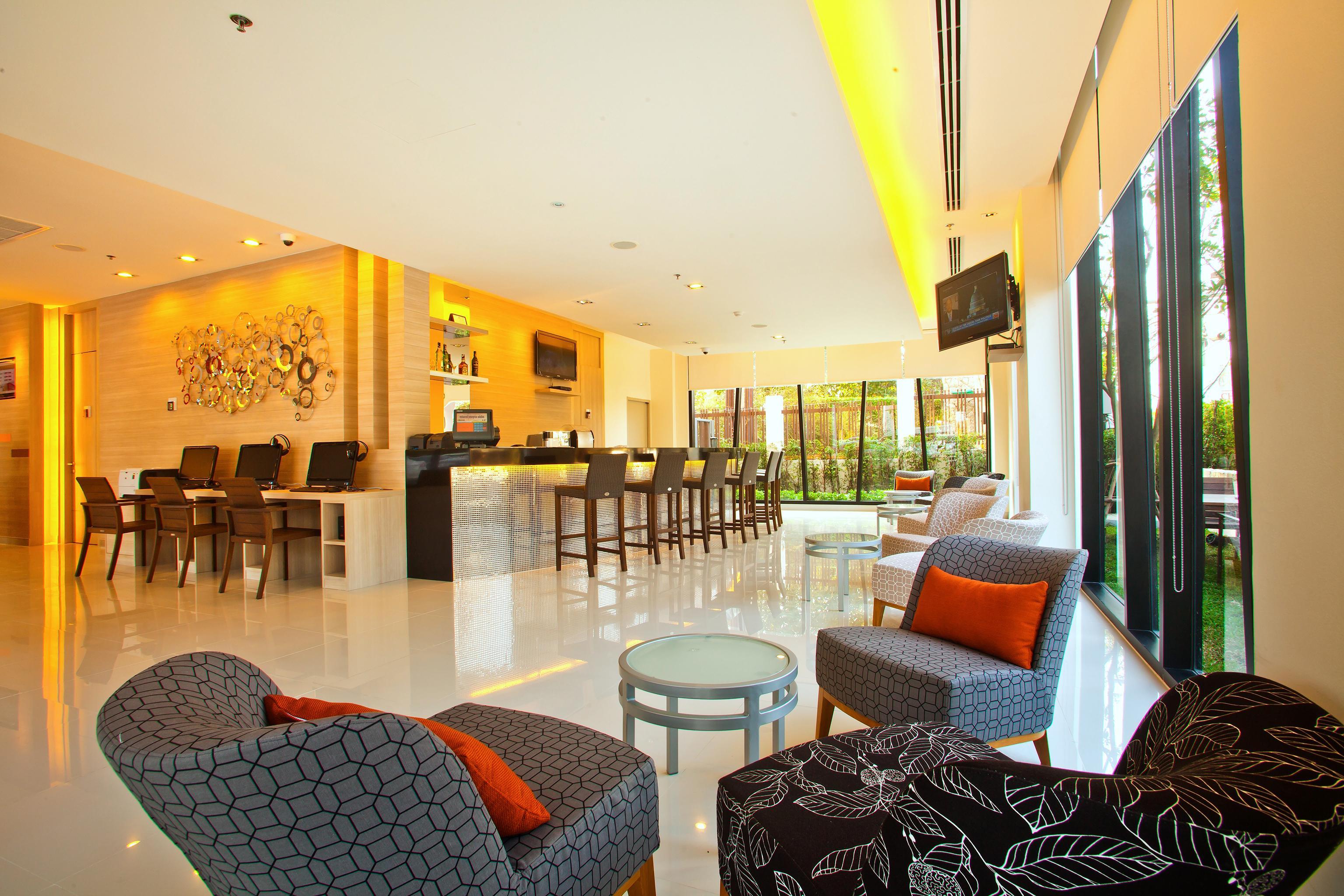 Hotel Ibis HHQ Servizi foto