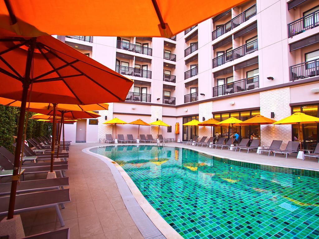 Hotel Ibis HHQ Servizi foto